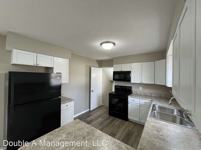 Building Photo - 3 br, 1 bath House - 1321 Shultz St.
