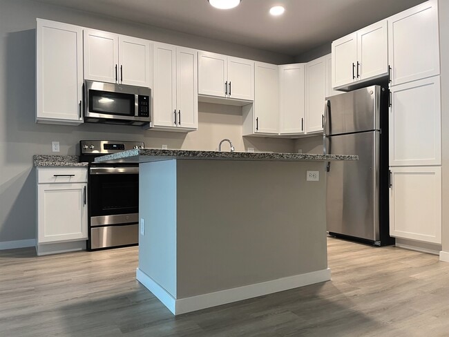 Stainless Steel Appliances - The Summit Residences
