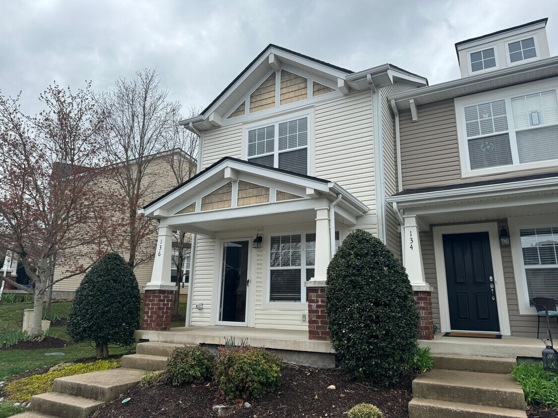136 Shadow Glen Dr, Nashville, TN 37211 Townhome Rentals in Nashville TN