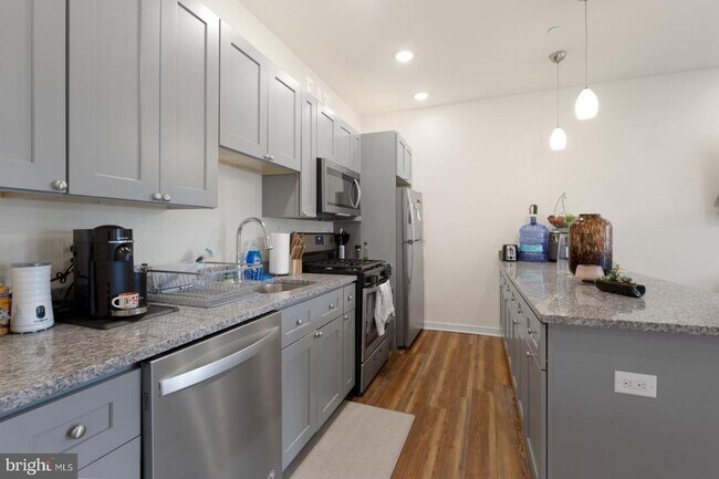 Foto del edificio - 2411 Kensington Ave