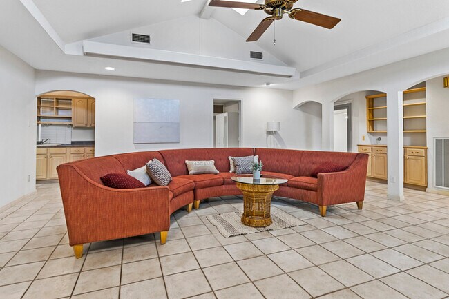 Foto del edificio - 8028 Brook Falls