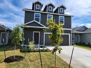 Building Photo - 320 Mica Trl