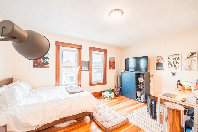 Building Photo - 23 Wisconsin Ave