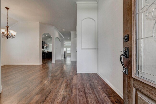 Foto del edificio - 1511 Evermore Manor Ln