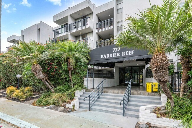 Foto del edificio - 727 Sapphire St