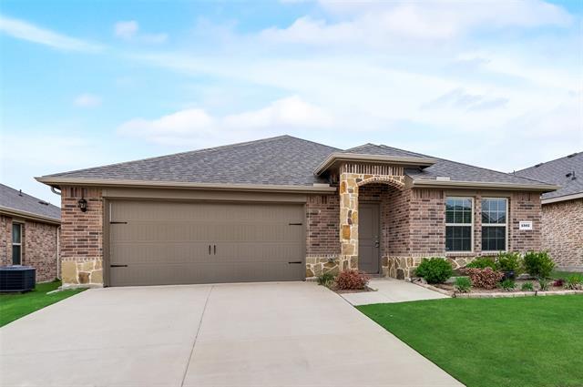 Foto del edificio - 1302 Meadow Creek Dr