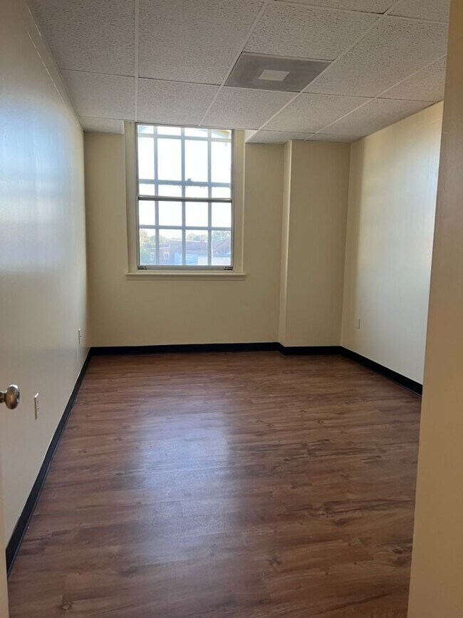 Foto del edificio - 46 S 8th St