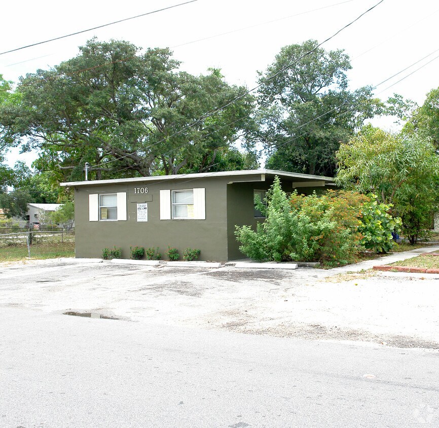 Building Photo - 1706-1710 NW 9th St
