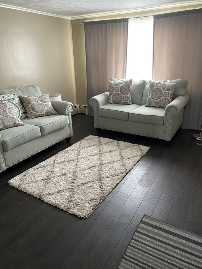 living room - 6068 Transit Rd