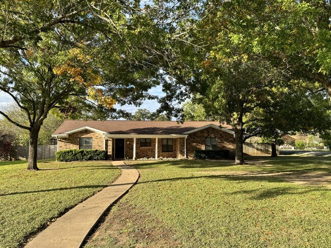 Building Photo - For Rent: 3 bedroom 2 bath with a pool and...