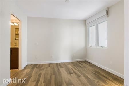 Building Photo - 2504 Highland Ave