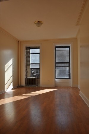 Primary Photo - 520 E 89th St