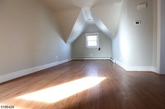 Foto del edificio - 129 Walnut St