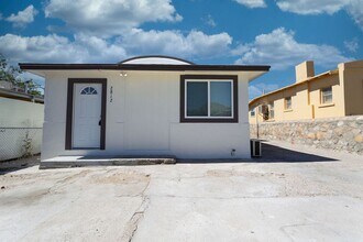 Building Photo - 2812 Porter Ave