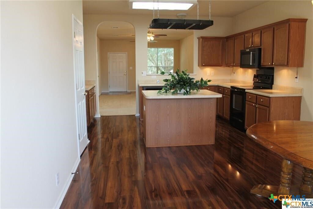 Building Photo - 378 Tanager Dr