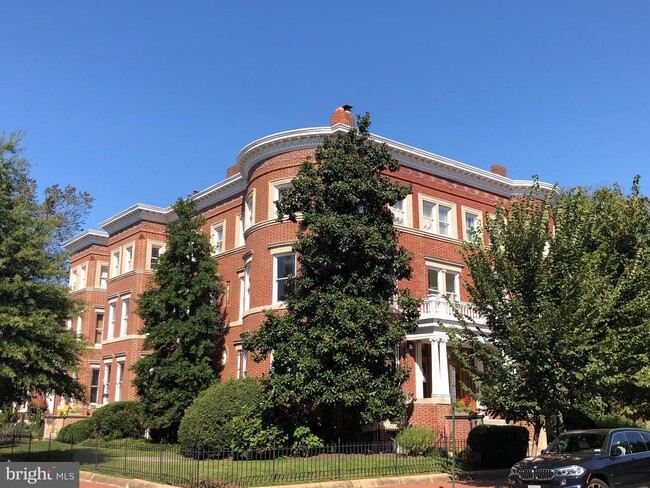 East Capitol Gardens Apartments