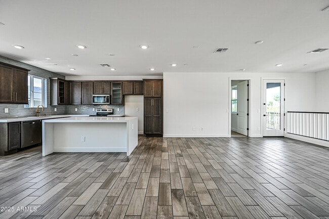 Building Photo - 11300 N Casa Dega Dr