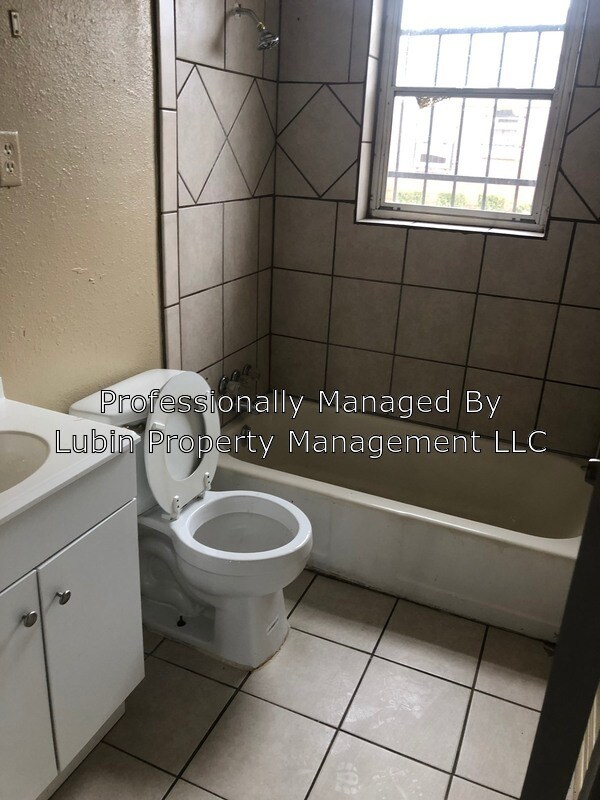 Foto del edificio - 611 Exchange Ave