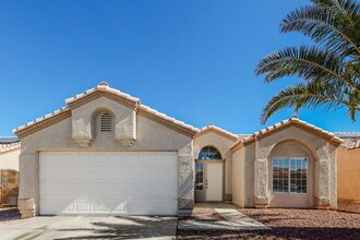 Building Photo - 1604 Watercreek Dr