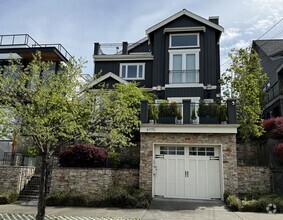 Building Photo - 5770 Ashworth Ave N