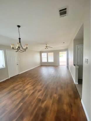Foto principal - 8725 Talyne Chaise Cir