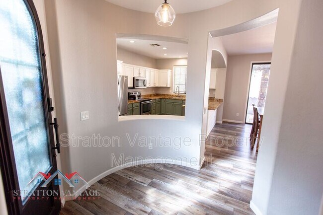 Foto del edificio - 2386 W Sleepy Ranch Rd