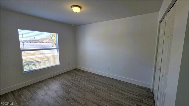 Foto del edificio - 2909 SW Santa Barbara Pl