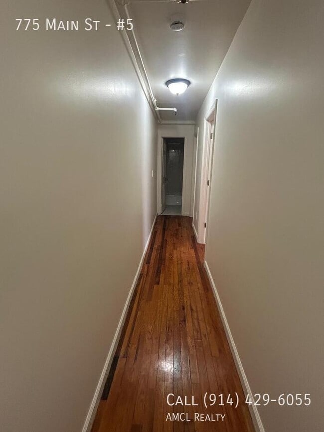 Foto del edificio - 775 Main St