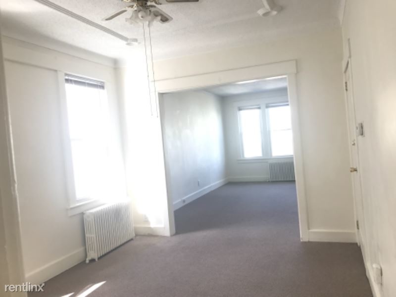 Foto principal - 3 br, 1 bath Apartment - 174 W 9th ST FL.2