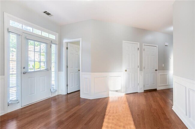 Foto del edificio - 3313 Bethesda Terrace