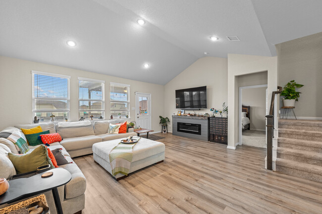 Foto del edificio - 10330 Luneville Ln