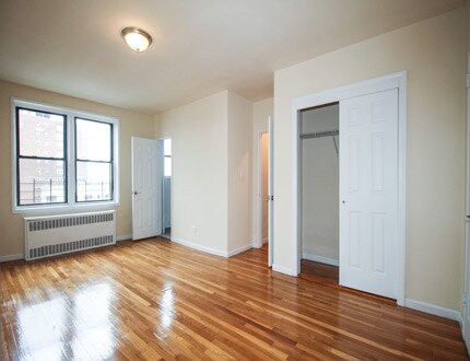 Building Photo - 13905 85th Dr