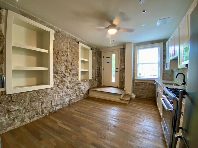 Foto del edificio - Brand New Luxury Apartments Steps from Beltline