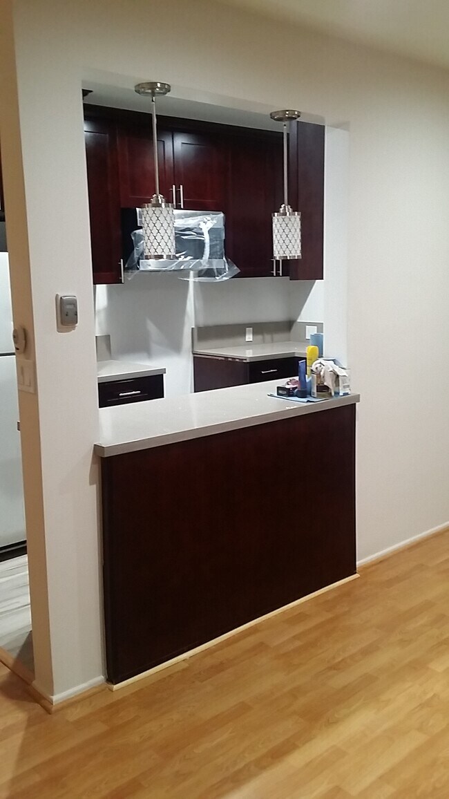 encimera de cocina - 870 S Norton Ave