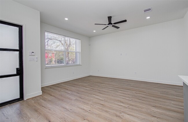 Building Photo - 4605 Edison St