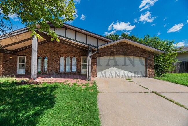 Foto del edificio - 2202 S White Oak Dr