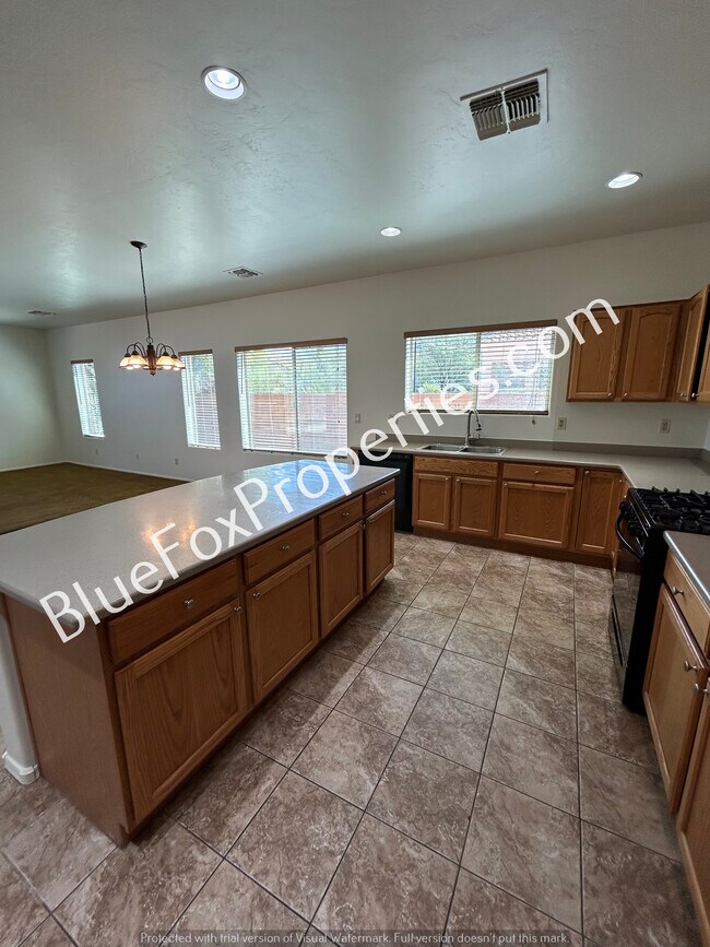 Foto del edificio - 2705 E Scenic Overlook Pl