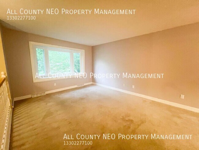Foto del edificio - 8988 Birchwood Dr