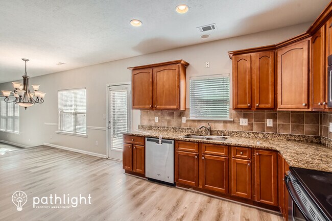 Foto del edificio - 881 Ashton Park Dr SE, Lawrenceville, GA, ...