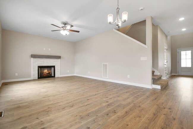 Foto del edificio - Pet Friendly Four Bedroom!