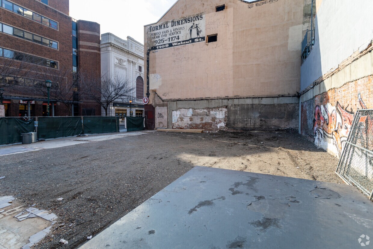 Building Photo - 1101 Walnut St