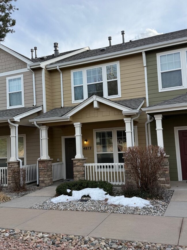 Foto del edificio - Beautiful Soaring Eagles Townhouse near Ft Carson/Peterson AFB/Airport!