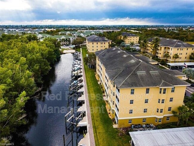 Building Photo - 1789 Four Mile Cove Pkwy