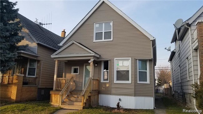 Building Photo - 2229 Evaline St