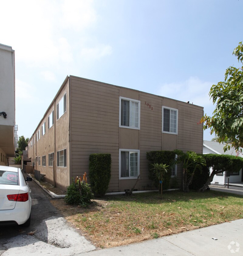 Foto del edificio - 1052 Justin Ave