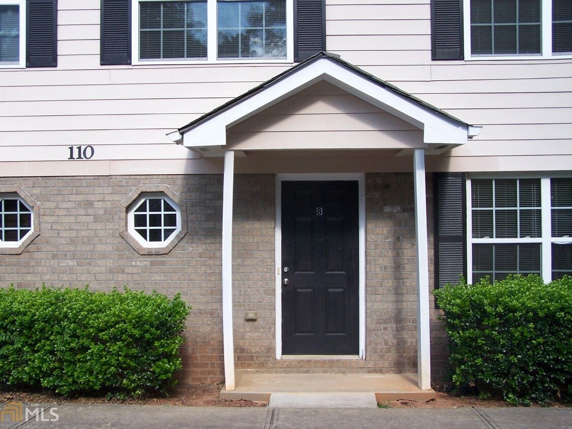 110 Cameron Way, Social Circle, GA 30025 Room for Rent in Social