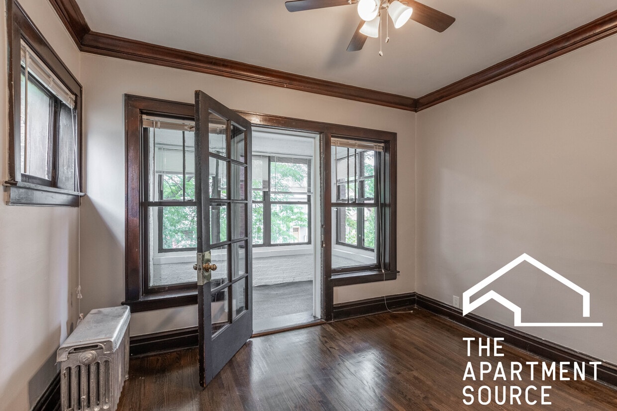 Foto principal - 3823 N Drake Ave