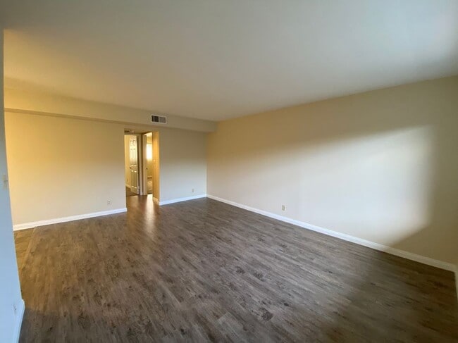 Foto del edificio - 211 W Verdugo Ave