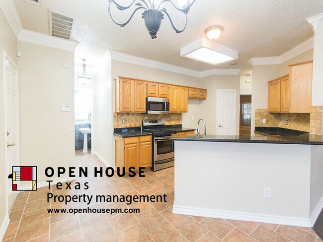 Building Photo - 10501 Canoe Rd, Frisco