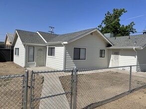 Building Photo - 620 Huskey Dr